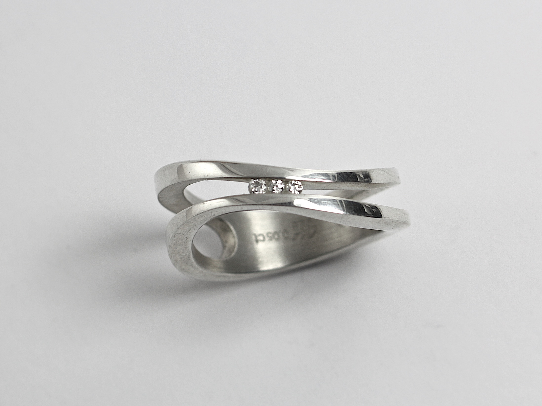 Ring 382