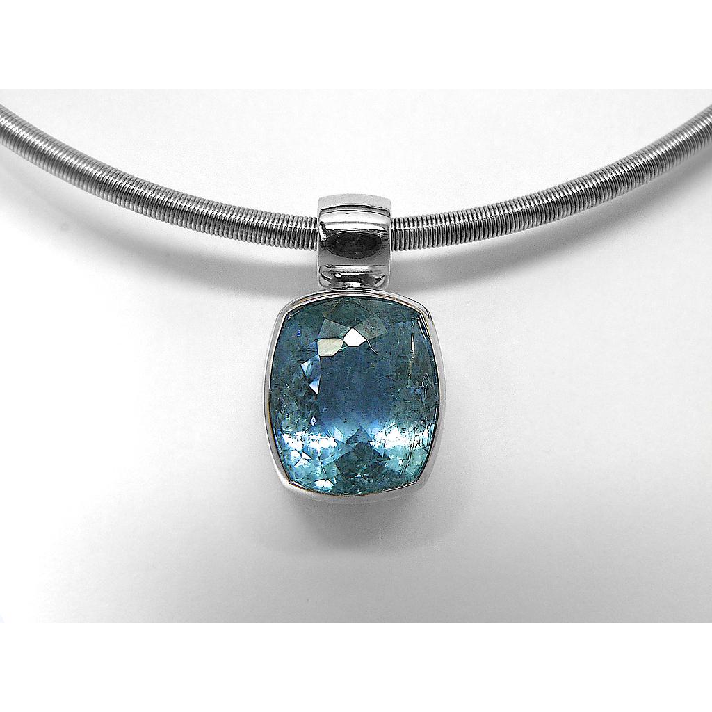 Anhänger 27 Aquamarin (VK 3.450,-€) - günstiger abzüglich 35% Aktion