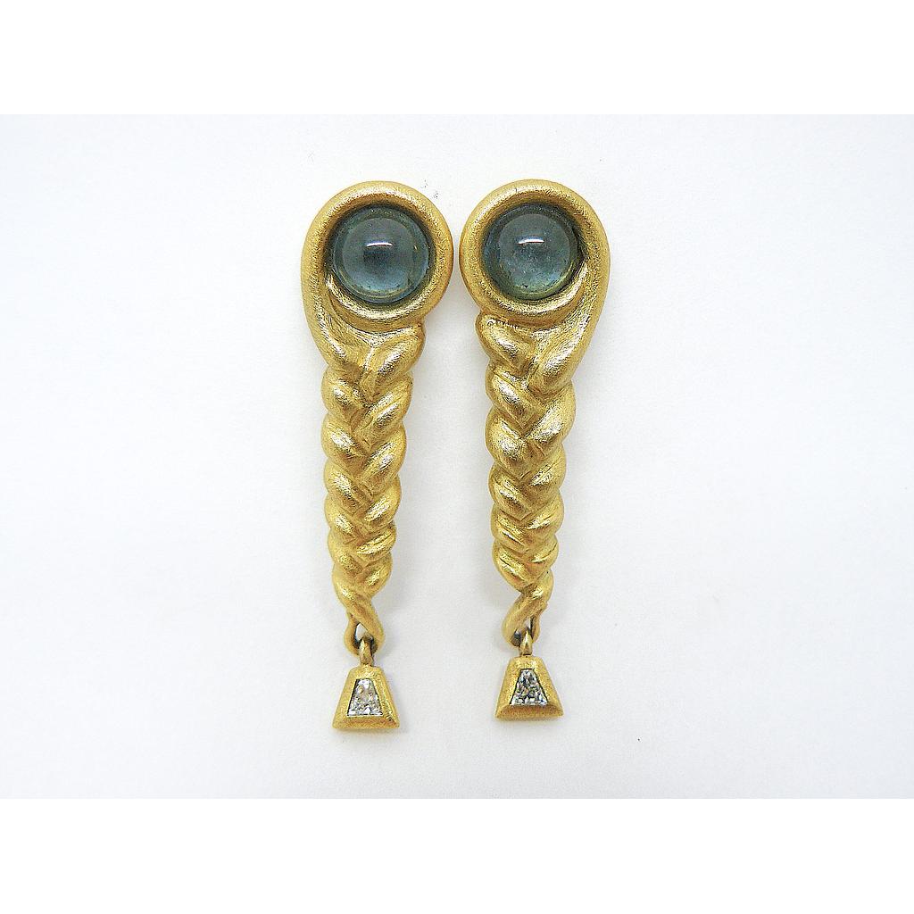 Ohrringe 667 "ziseliert" (VK 7.220,-€) - unser Angebot abzüglich 35% Aktion